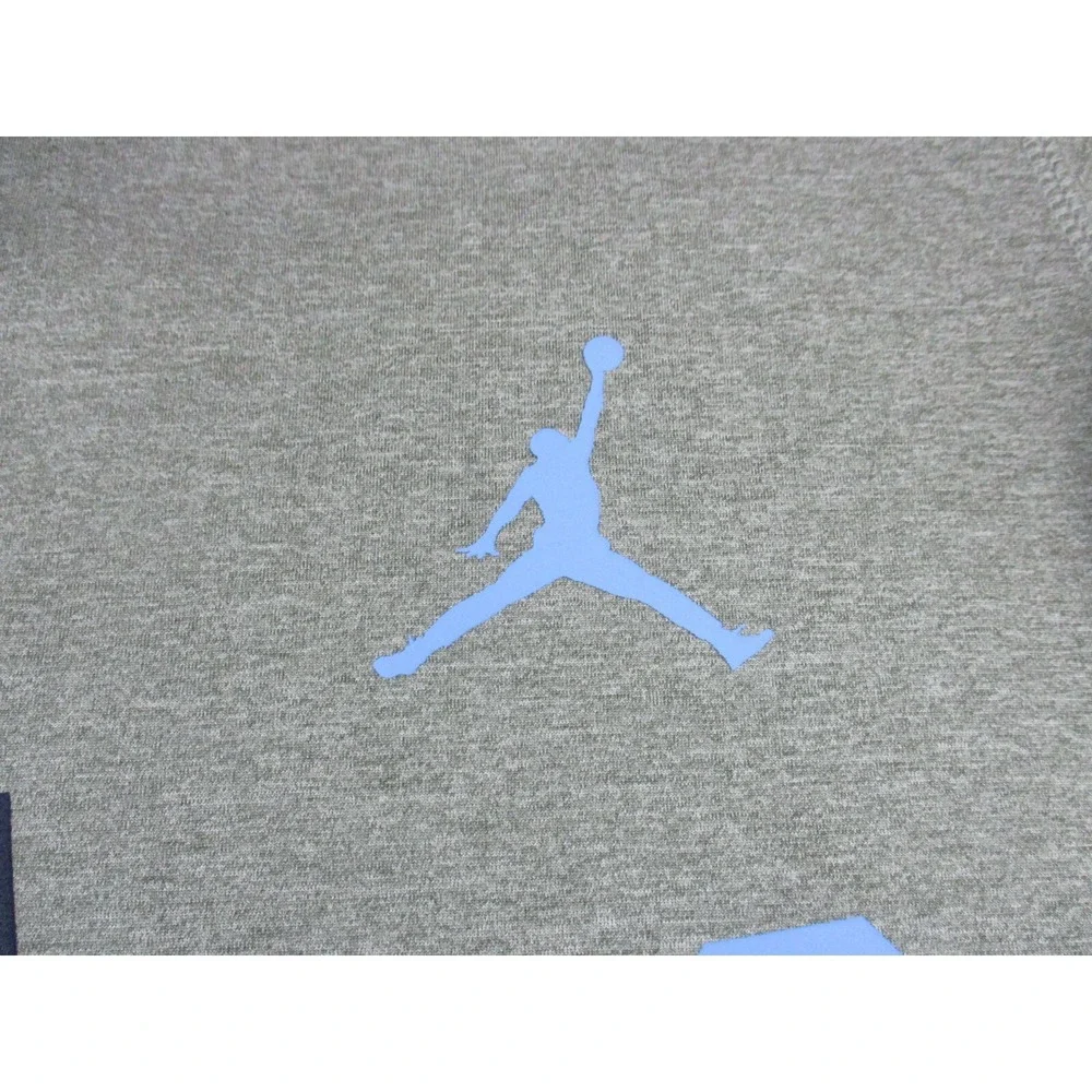 North Carolina Tar Heels Sweatshirt Mens Small Gray Blue Jordan NCAA Basketball
